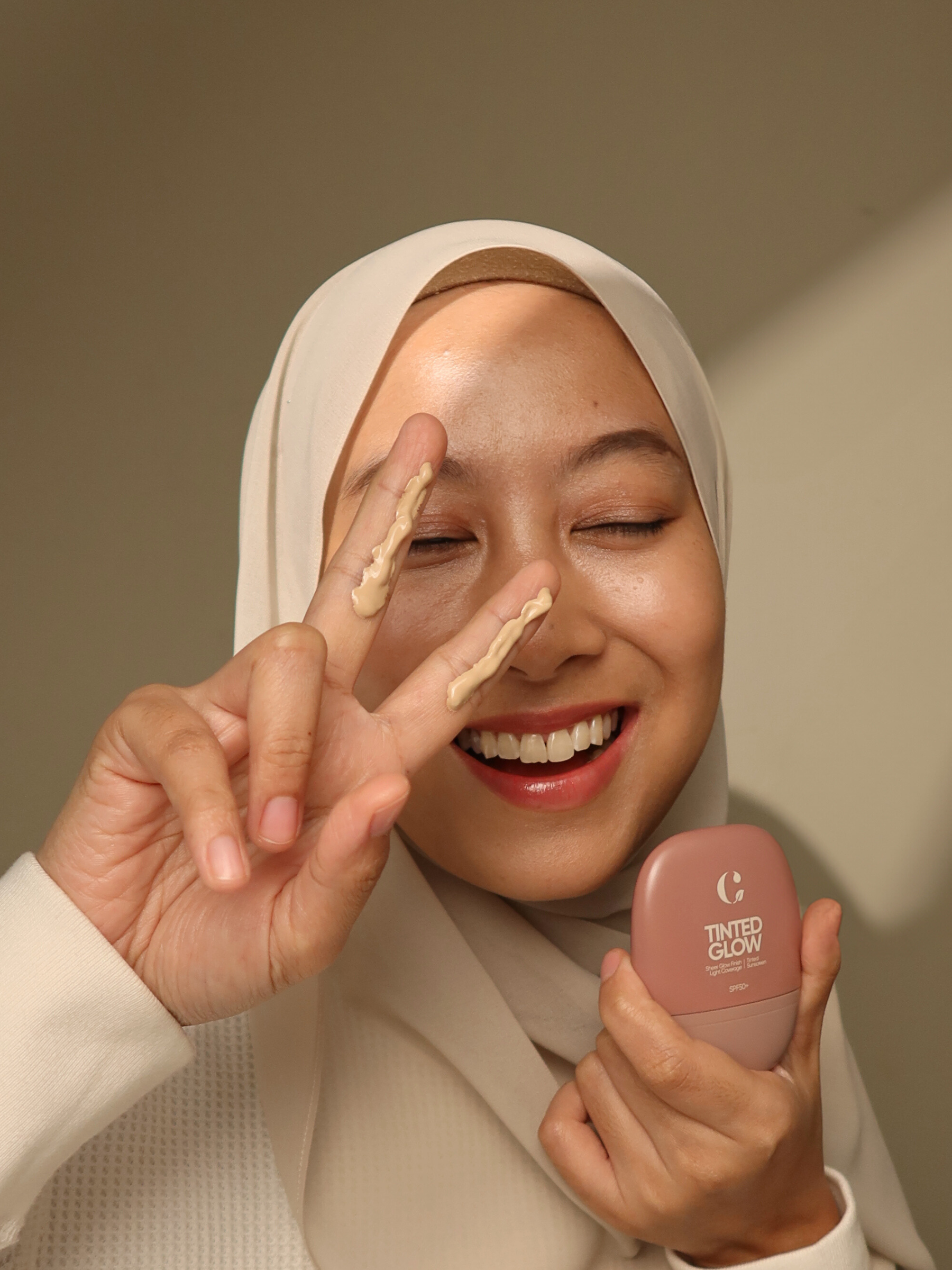 Tinted Glow SPF50+ PA++++